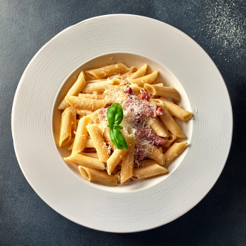 Pâtes penné à la carbonara