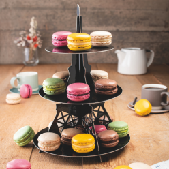 36 macarons et présentoir Tour Eiffel
