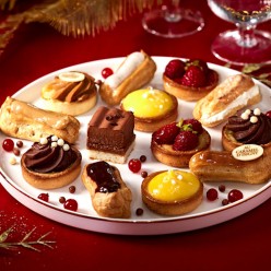 24 Petits fours sucrés